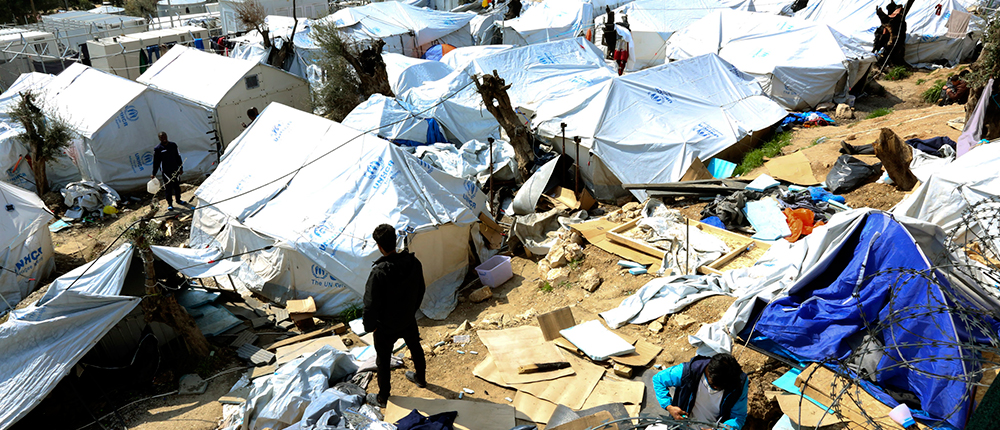 Βίτσας: Οριακή η κατάσταση με τους πρόσφυγες σε Λέσβο, Σάμο και Χίο - Φωτογραφία 2