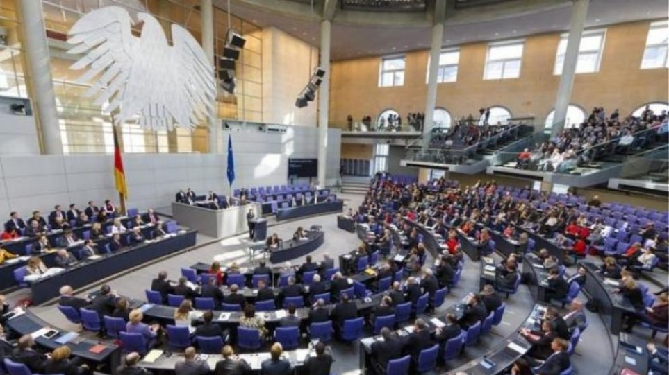 Δημοσκόπηση στη Γερμανία: Συρρικνώθηκαν τα ποσοστά των κομμάτων της κυβέρνησης συνασπισμού - Φωτογραφία 1