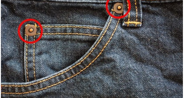 Έχετε παρατηρήσει αυτά τα μικροσκοπικά κουμπάκια στα τζιν; Δείτε για ποιον λόγο υπάρχουν! - Φωτογραφία 1