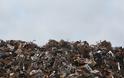Ένας πλανήτης... χωματερή: Ο παγκόσμιος όγκος των απορριμμάτων μπορεί να αυξηθεί κατά 70% ως το 2050!