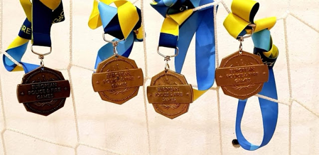 3 Χρυσά και 1 Χάλκινο για την χρυσή προπονήτρια και τους αθλητές της - Φωτογραφία 1