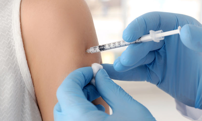 Οι φαρμακοποιοί καλούν την Πολιτεία να ξεκαθαρίσει το θέμα με τους εμβολιασμούς των παιδιών - Φωτογραφία 1
