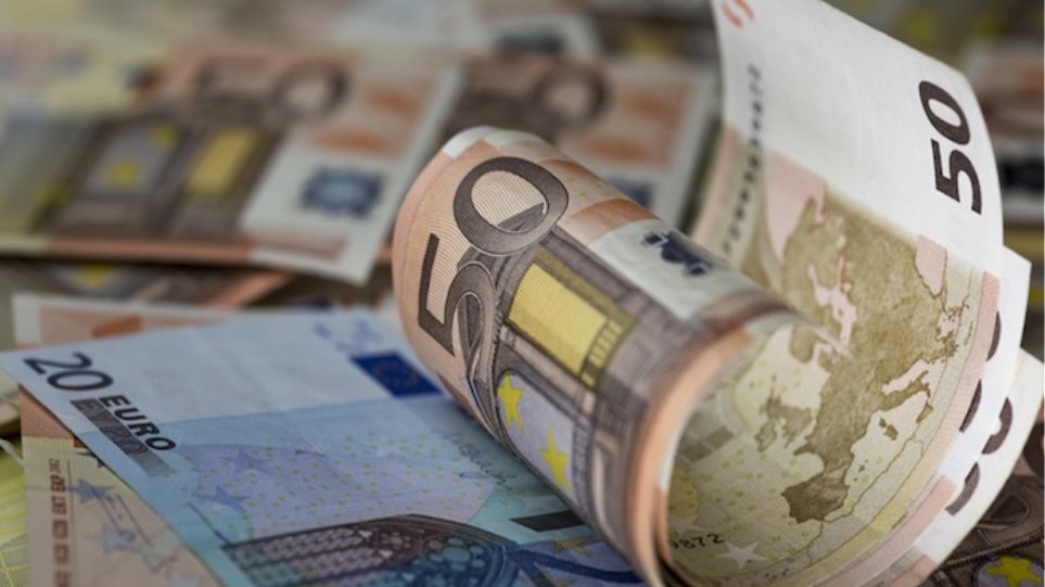 Σχεδόν 3,6 εκατομμύρια Έλληνες χρωστούν στην Εφορία μέχρι €10.000 - Φωτογραφία 1