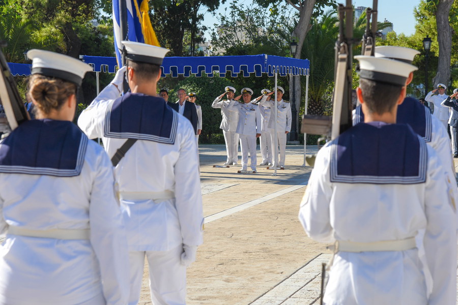 Ορκωμοσία πρωτοετών Ναυτικών Δοκίμων ΠΝ και Δοκίμων Σημαιοφόρων ΛΣ (ΦΩΤΟ) - Φωτογραφία 3