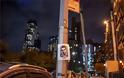 «Ανεπιθύμητος ο Αλέξης Τσίπρας» - Ομογενείς γέμισαν τη Νέα Υόρκη με αφίσες λόγω της «Συμφωνίας των Πρεσπών» - Φωτογραφία 3