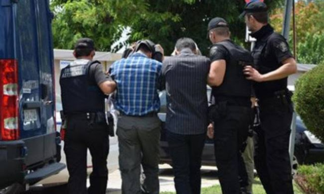 Η Τουρκία ζητεί τη συμβολή της Interpol για τη σύλληψη και έκδοση των 8 - Φωτογραφία 1