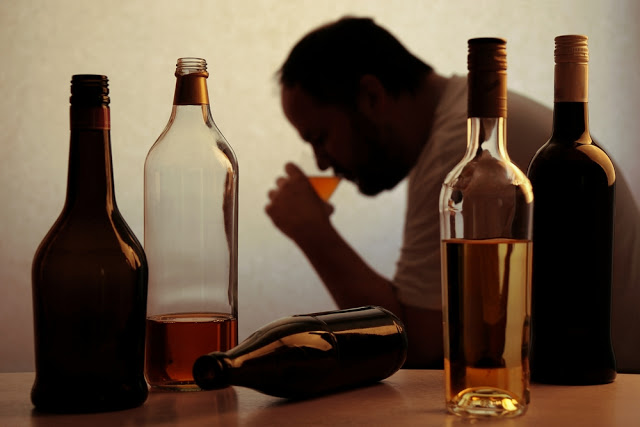 Ελπίδες ταυτόχρονης θεραπείας αλκοολισμού και κατάθλιψης - Φωτογραφία 1