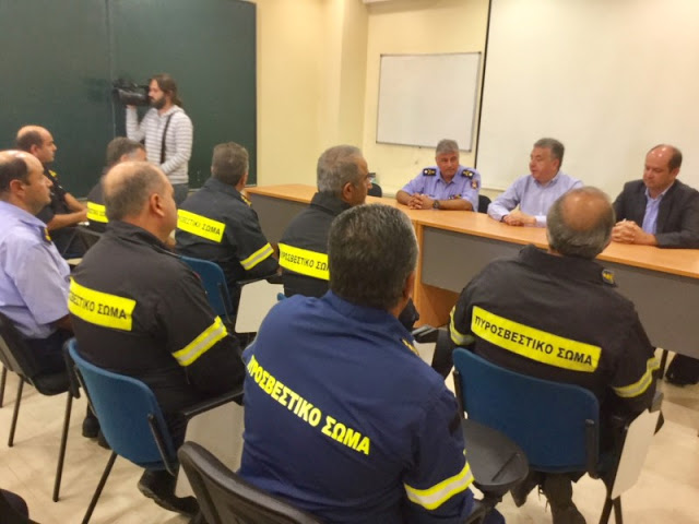 Η Περιφέρεια Κρήτης στηρίζει το έργο της Πυροσβεστικής Υπηρεσίας - Φωτογραφία 1