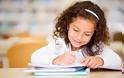 Τέσσερις τρόποι για την ενθάρρυνση της δημιουργικής γραφής στα παιδιά