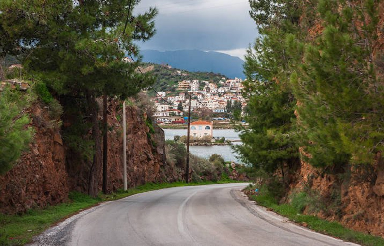 Πόρος, μια γαλήνια θαλασσινή πολιτεία - Φωτογραφία 5