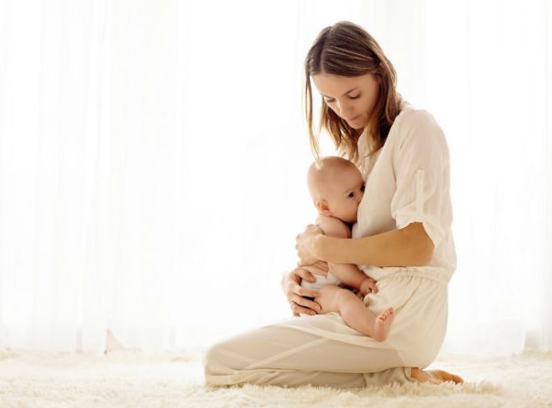 Νέα μαμά: Οι πέντε πιο συχνές ερωτήσεις που κάνει κάθε νέα μαμά για τον θηλασμό - Φωτογραφία 1
