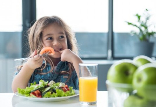 Διδάσκεις το παιδί σου να τρώει υγιεινά; - Φωτογραφία 1