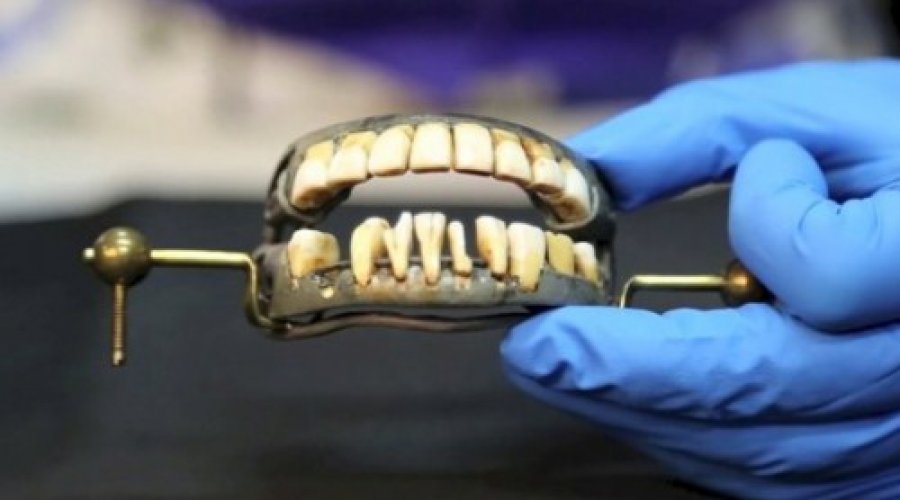 Πρόεδρος της Αμερικής έπαιρνε δόντια από μαύρους σκλάβους - Φωτογραφία 1