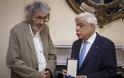 Ο Παυλόπουλος απένειμε το παράσημο του Ταξιάρχη της Τιμής σε 3 σπουδαίους Έλληνες - Φωτογραφία 2