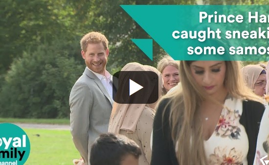Ξεκαρδιστικό βίντεο: Ο πρίγκιπας Χάρι «κλέβει» φαγητό από μπουφέ! - Φωτογραφία 1