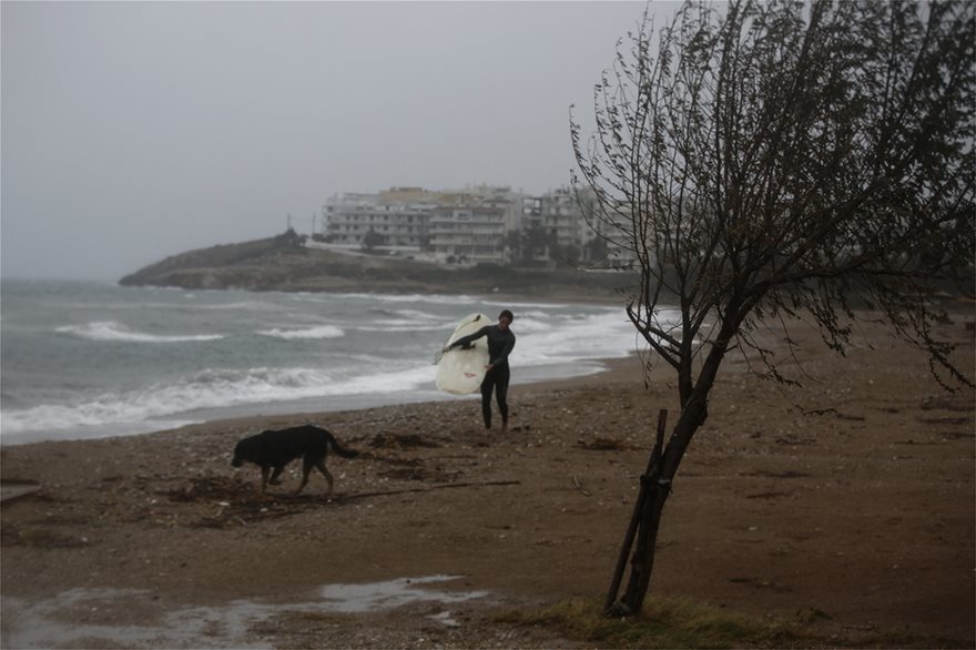 Επελαύνει ο κυκλώνας «Ζορμπάς» - Κίνδυνος για πλημμύρες στην Αττική - Φωτογραφία 8