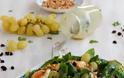Σαλάτα σπανάκι με ψητά κολοκυθάκια, Κορινθιακή σταφίδα, κουκουνάρι, σταφύλια και χαλούμι - Φωτογραφία 6