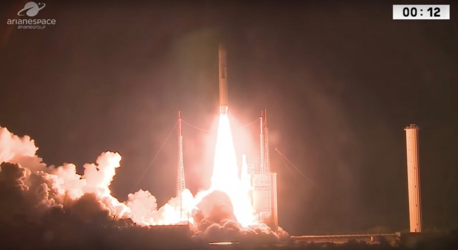 Πραγματοποιήθηκε η 100ή εκτόξευση του ευρωπαϊκού πυραύλου Ariane 5 - Φωτογραφία 1