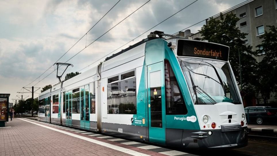 «Πρεμιέρα» στο Πότσνταμ της Γερμανίας για το πρώτο τραμ χωρίς οδηγό στον κόσμο - Φωτογραφία 1