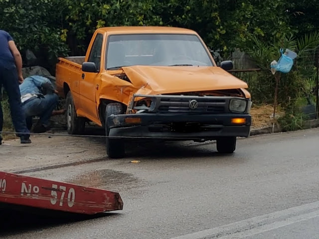 Τροχαίο ατύχημα στη Λευκάδα – Αγροτικό μπήκε σε αυλή σπιτιού! (ΔΕΙΤΕ ΦΩΤΟ) - Φωτογραφία 2