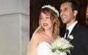Η Λένα Παπαληγούρα και ο Άκης Πάντος παντρεύτηκαν αψηφώντας τον «Ζορμπά» - Φωτογραφία 1