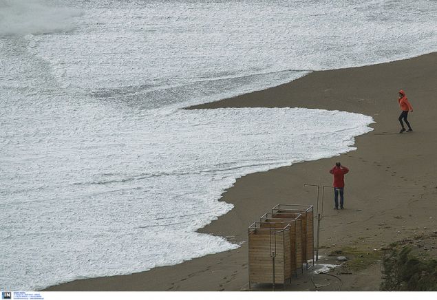 Σέρφ σε τεράστια κύματα στη Νότια Εύβοια (ΦΩΤΟ) - Φωτογραφία 8