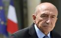 Ο Γάλλος υπουργός Εσωτερικών υπέβαλε την παραίτησή του, αλλά δεν έγινε δεκτή