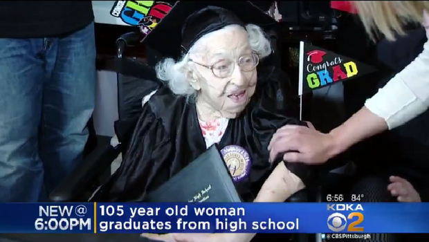 Απίστευτο και όμως αληθινό! Αποφοίτησε από το γυμνάσιο σε ηλικία 105 ετών - Φωτογραφία 1