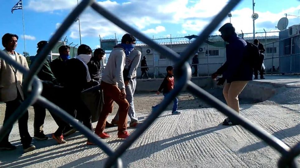 The Times: H Eλλάδα απελαύνει τζιχαντιστές από προσφυγικούς καταυλισμούς - Φωτογραφία 1