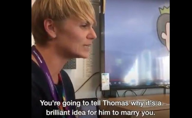 ΣΟΚ - Σχολείο στη Βρετανία έβαλε 6χρονα να γράψουν ερωτικές ομοφυλοφυλικές επιστολές για να προωθήσει την διαφορετικότητα -Βίντεο - Φωτογραφία 2