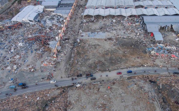 Η Ινδονησία άλλαξε για πάντα μετά τον φονικό σεισμό και το τσουνάμι - Φωτογραφία 1