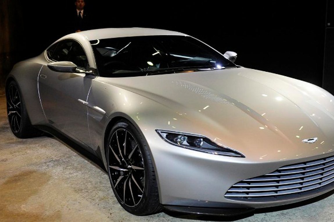 Aston Martin που οδήγησε ο 007 στους δρόμους του Λονδίνου 13:25 5/10 - Φωτογραφία 1