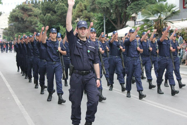 Δημοσχάκης: Ελληνική Αστυνομία με ανθρώπινο πρόσωπο και νόμιμη δράση - Φωτογραφία 1