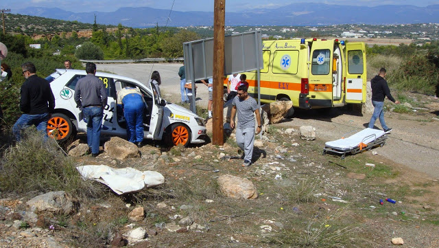Τροχαίο με αγωνιστικό αυτοκίνητο στη Ριτσώνα - Στο νοσοκομείο 47χρονος θεατής! (ΦΩΤΟ) - Φωτογραφία 1