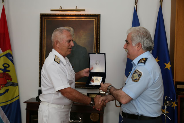 Συνάντηση Αρχηγού ΓΕΕΘΑ με τον Αρχηγό της Ελληνικής Αστυνομίας - Φωτογραφία 2