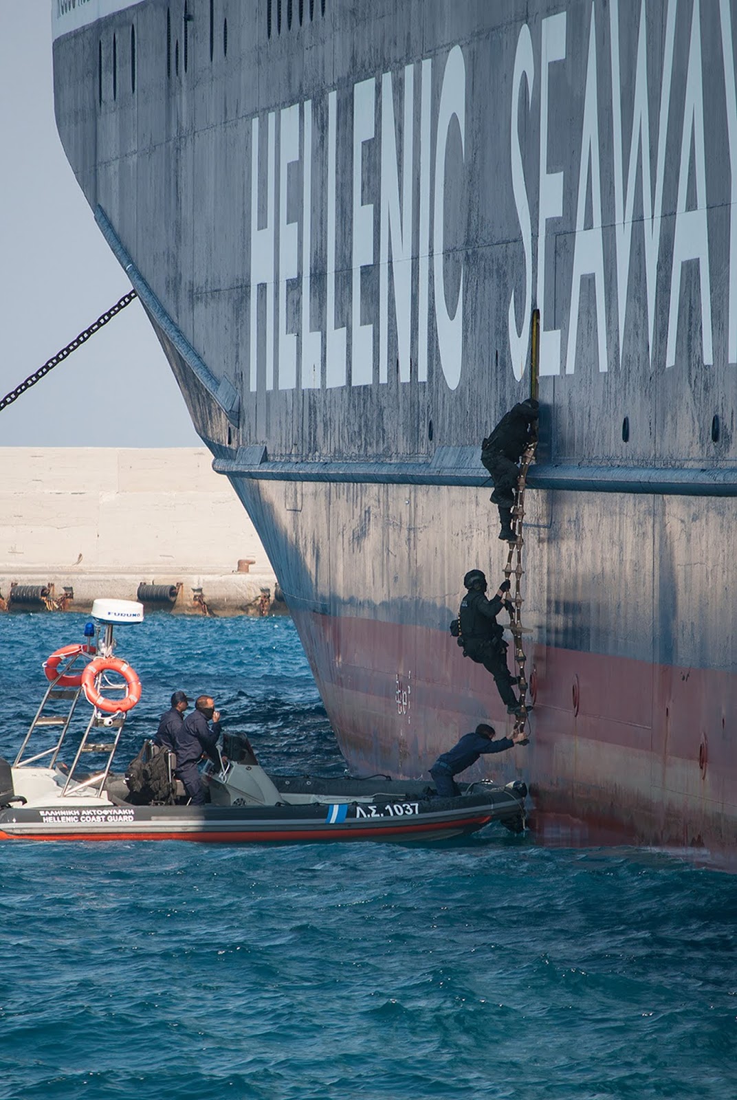 Άσκηση ετοιμότητας για τρομοκρατική απειλή σε πλοίο - Φωτογραφία 2