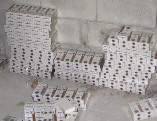 Χιλιάδες πακέτα με λαθραία τσιγάρα «πιάστηκαν στη Σαλαμίνα - Φωτογραφία 1