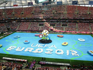ΕΝΤΥΠΩΣΙΑΚΗ Η ΤΕΛΕΤΗ ΕΝΑΡΞΗΣ ΤΟΥ EURO 2012! (PHOTOS) - Φωτογραφία 2