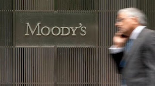 Moody's ->Αν βγει η Ελλάδα, απειλείται η ύπαρξη του ευρώ - Φωτογραφία 1