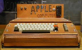 Σε δημοπρασία ένας από τους πρώτους Apple υπολογιστές - Φωτογραφία 1