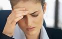 Το άγχος κάνει τον εγκέφαλο των γυναικών να «χτυπάει» υπερωρίες