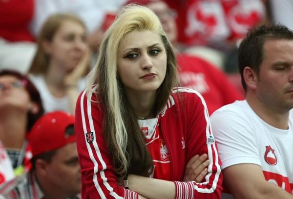 EURO 2012: Ελληνίδες - Πολωνέζες σημείωσατε... Χ! (pics) - Φωτογραφία 6