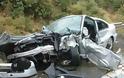 Πελόπιο: Αυτοκίνητο συγκρούστηκε με μπαλιαστικό