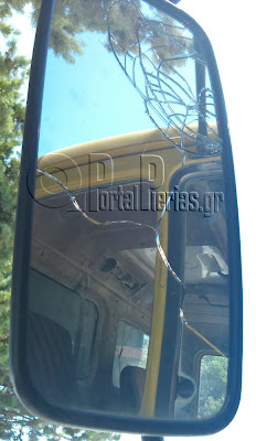 Λεπτοκαρυά Πιερίας: Επίθεση βοσκού εναντίον φορτηγού της ΔΕΑΔΟ - Φωτογραφία 2
