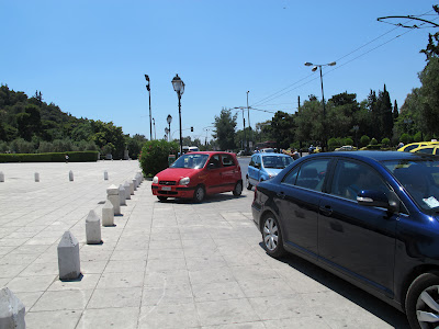 Αναγνώστης καταγγέλλει το παράνομο παρκάρισμα... - Φωτογραφία 3