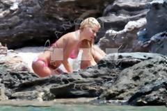 Δείτε την Ελένη Μενεγάκη χωρίς ρετούς...!!!!!!!