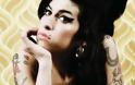 Amy Winehouse: Ζωντανεύει ξανά