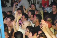 ΜΕ ΤΟΥΡΚΙΚΗ ΤΑΥΤΟΤΗΤΑ ΚΑΙ ΕΙΣΑΓΩΜΕΝΕΣ ΕΚΔΗΛΩΣΕΙΣ ΤΗΣ ΓΕΙΤΟΝΟΣ Μόνο σε τουρκόφωνα μέσα η προβολή του φεστιβάλ κερασιού