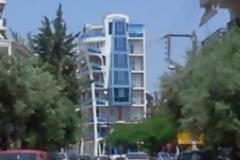 ΔΕΙΤΕ: H πιο περίεργη πολυκατοικία στη Θεσσαλονίκη!!!