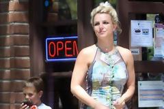 Που πας έτσι ρε Britney;;;